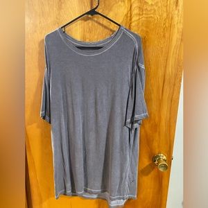 Lululemon T Shirt XL